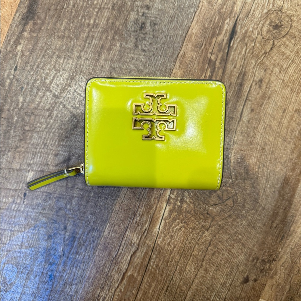 Tory Burch bi-fold wallet